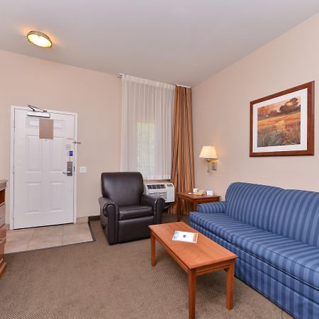 Candlewood Suites San Diego By Ihg Екстер'єр фото