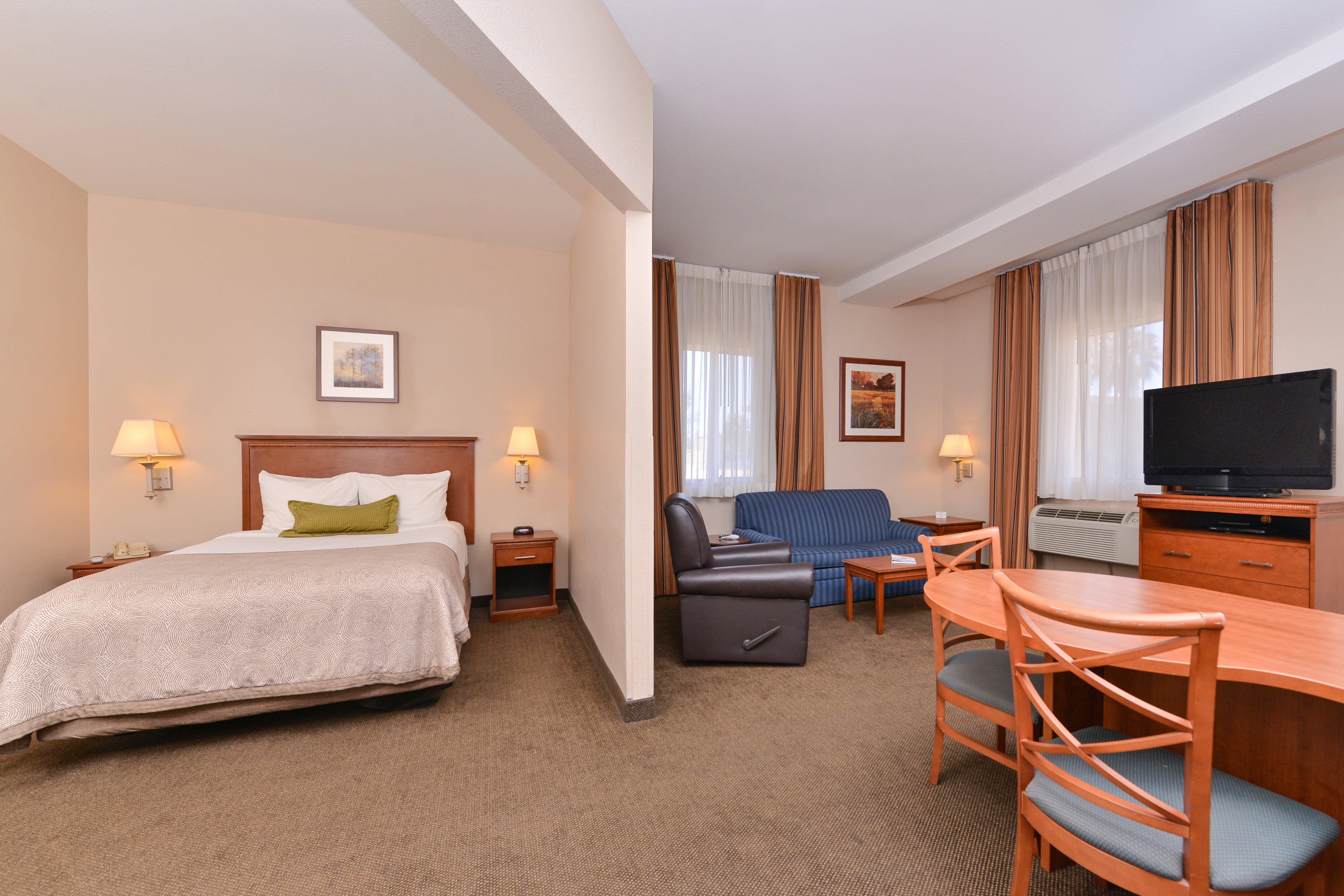 Candlewood Suites San Diego By Ihg Екстер'єр фото