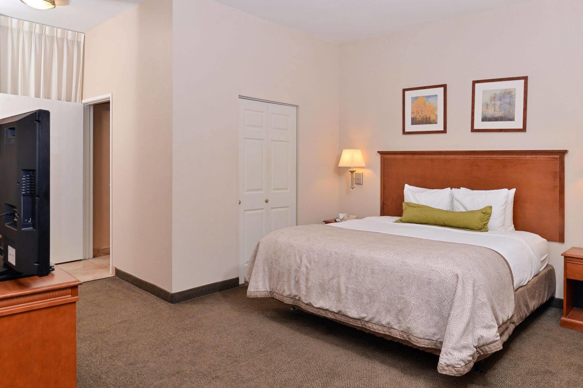 Candlewood Suites San Diego By Ihg Екстер'єр фото